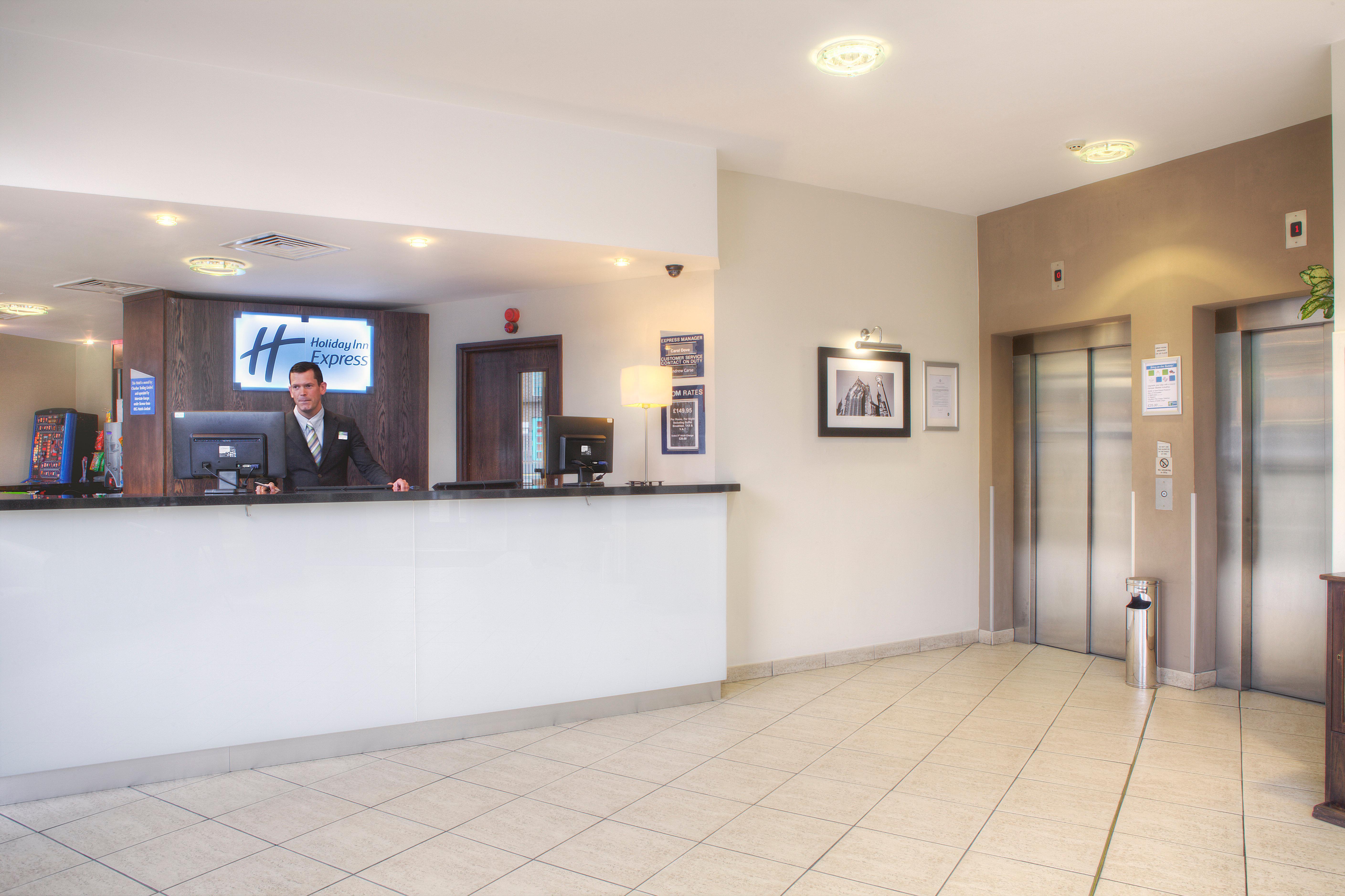 Holiday Inn Express - Glasgow - City Ctr Theatreland By Ihg Extérieur photo