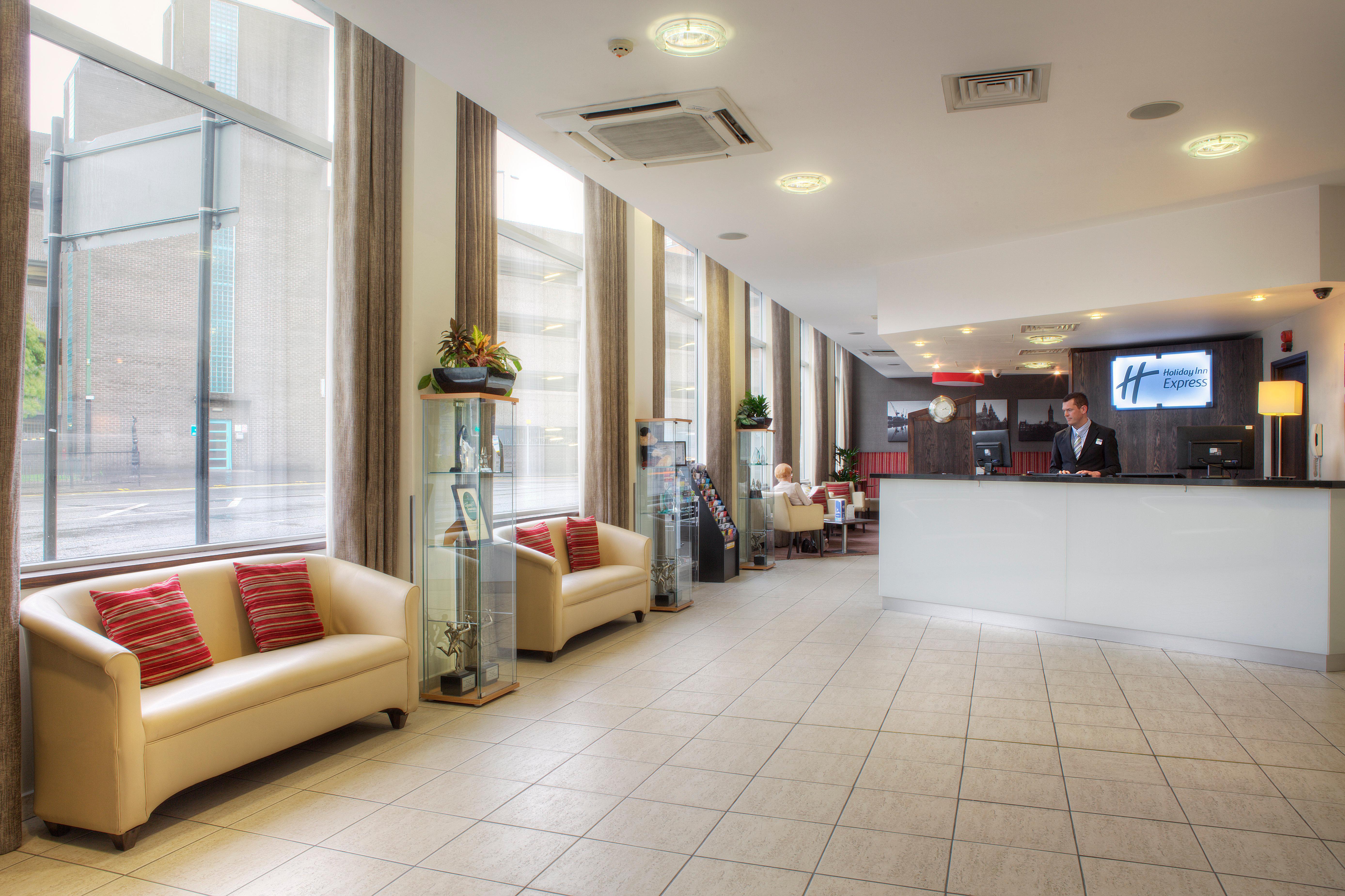 Holiday Inn Express - Glasgow - City Ctr Theatreland By Ihg Extérieur photo